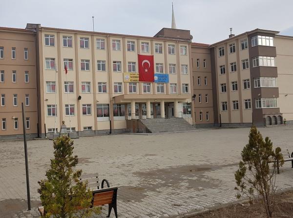 Taceddin Veli Kız Anadolu İmam Hatip Lisesi Fotoğrafı
